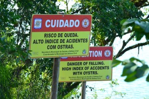 We have no idea what the Portuguese sign really says, because our google translator also said 'oysters'. 